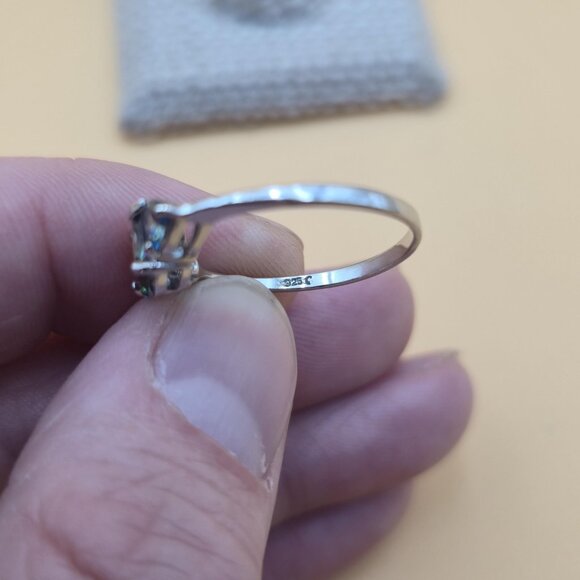 Size 8.75 Sterling Silver Colorful Triple Cubic Zirconia Band Ring A5882 - Picture 6 of 9